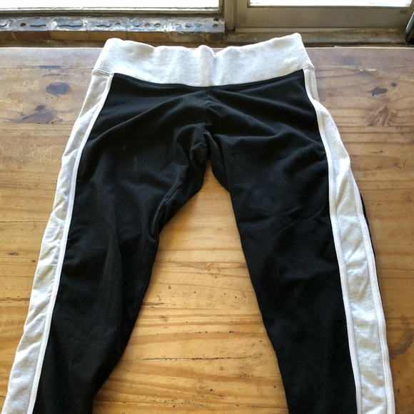 Pink 7/8 Leggings - Picture 2 of 4